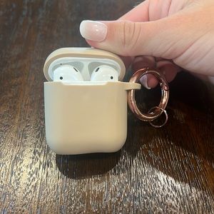 ✨Beige AirPods Case! 1st Generation! Rose gold hardware!✨